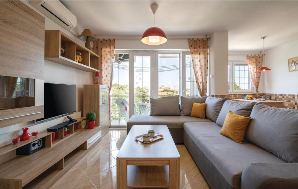Popovic Apartment Pula Exterior photo
